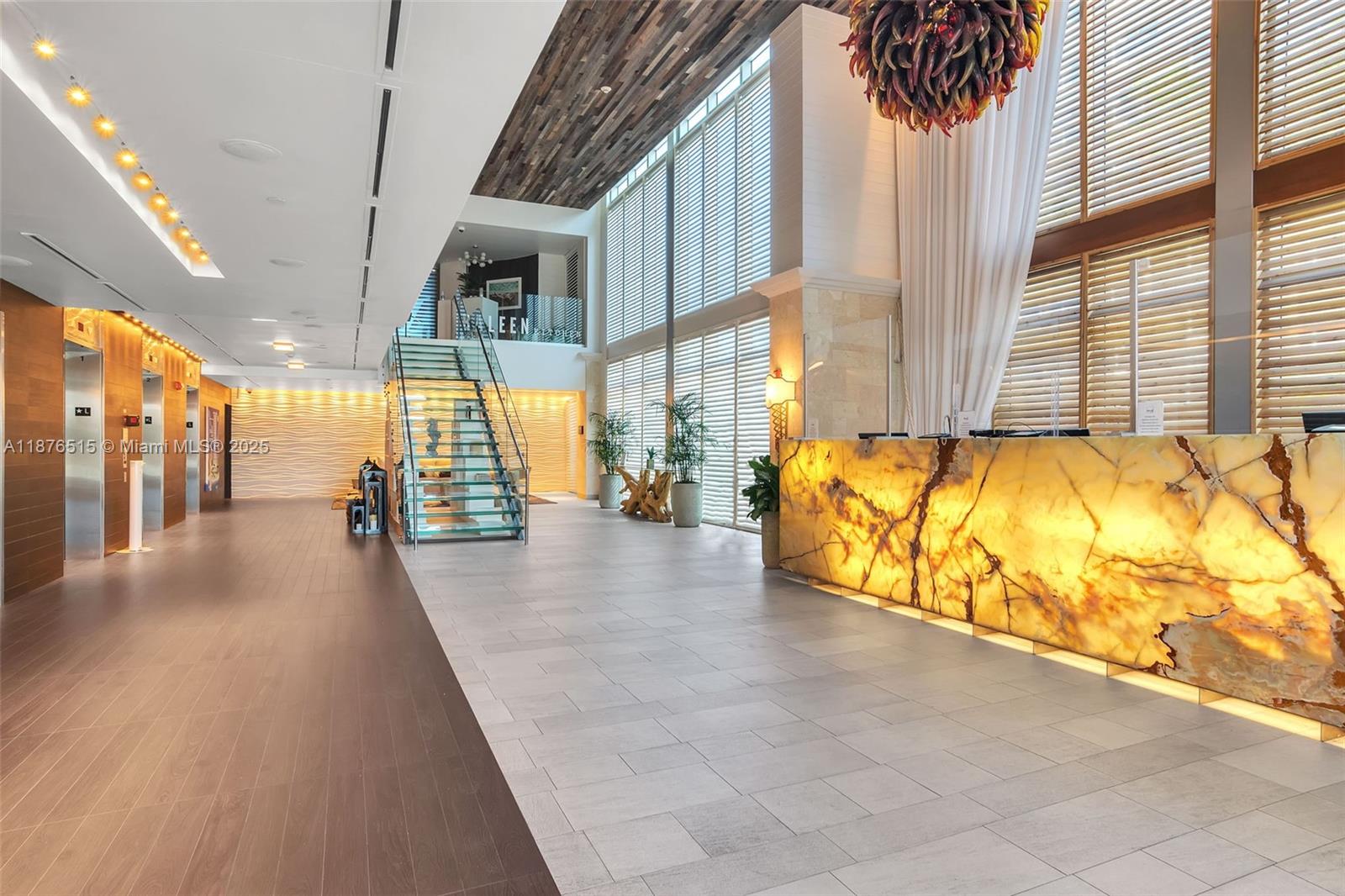 SOLE CONDO - Residential