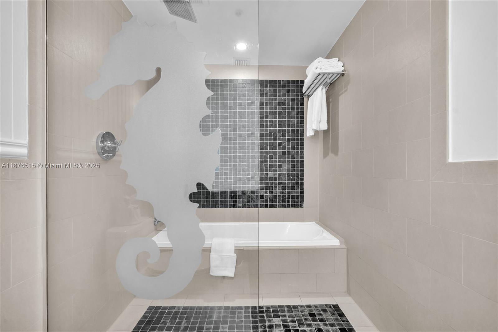 SOLE CONDO - Residential