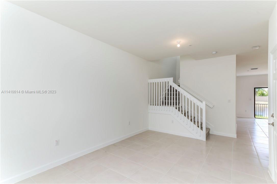 Tuscan Pines - Residential Lease