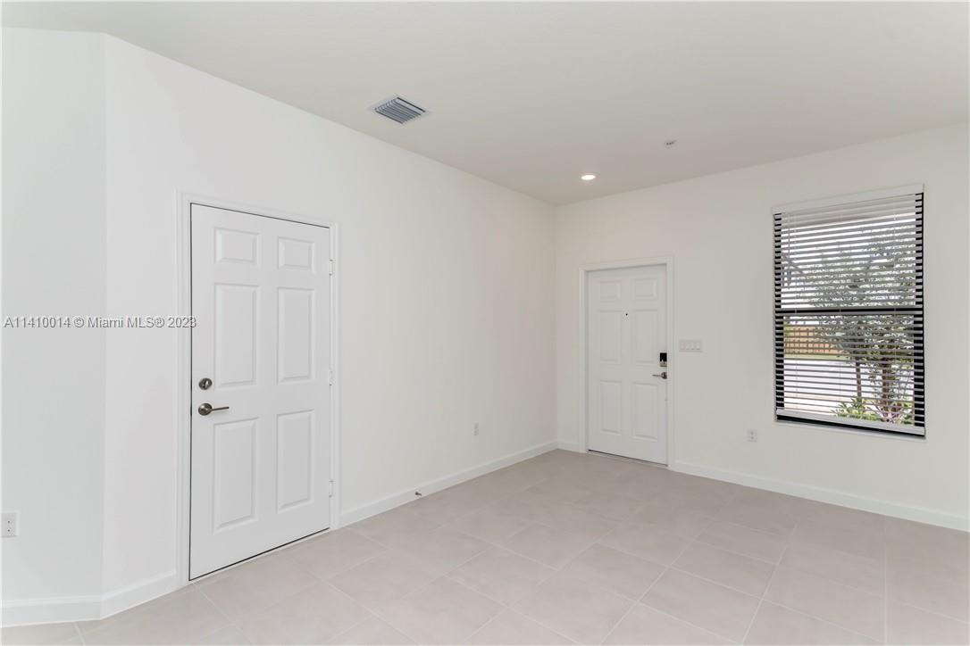 Tuscan Pines - Residential Lease