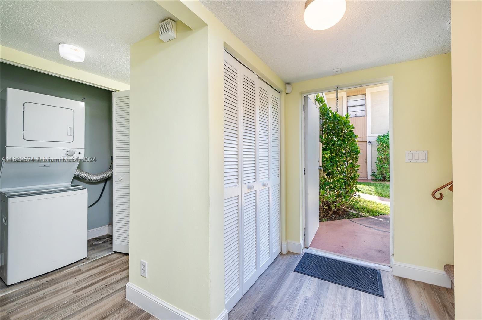 SPRINGWOOD CONDO - Residential