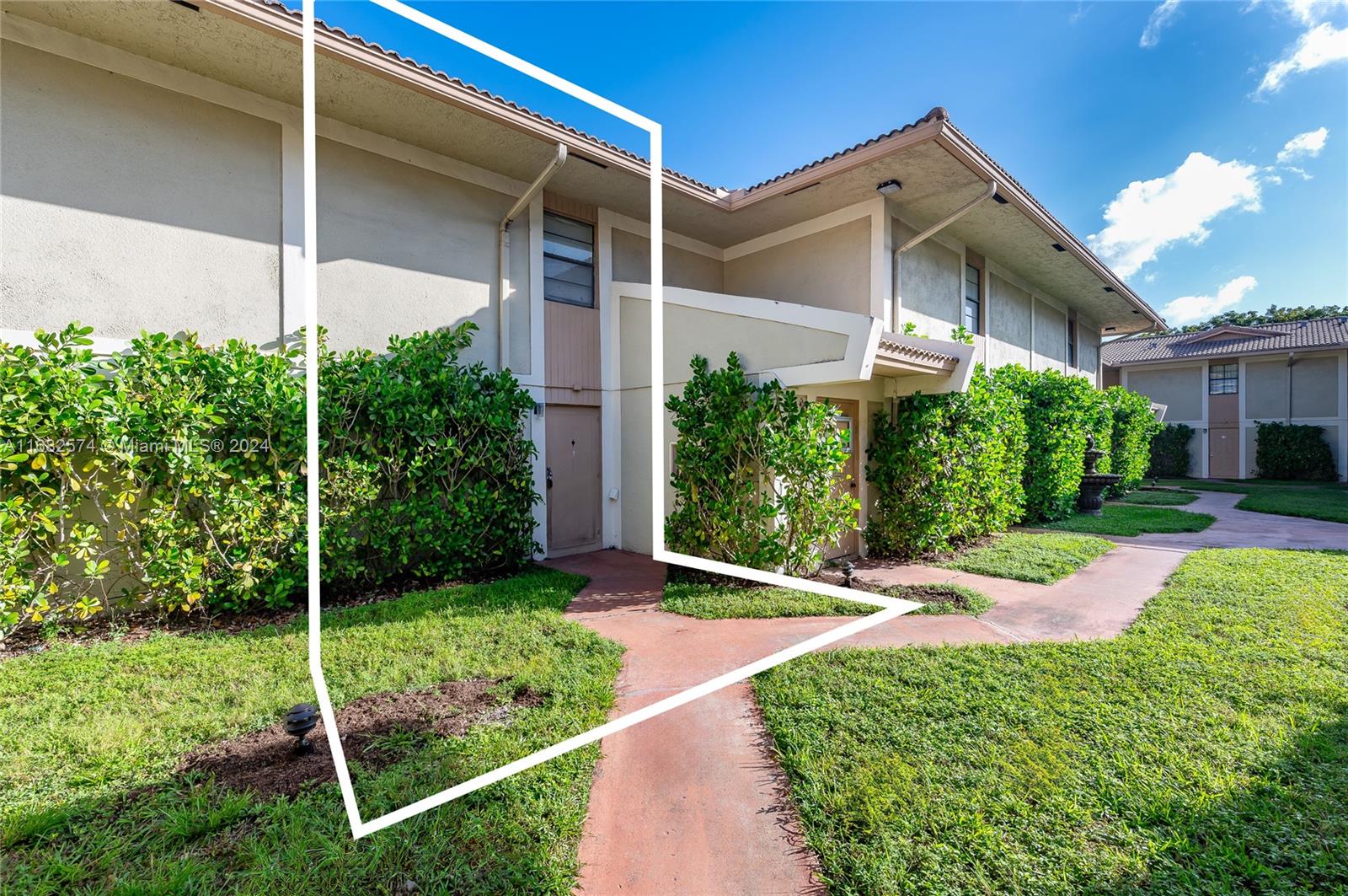 SPRINGWOOD CONDO - Residential