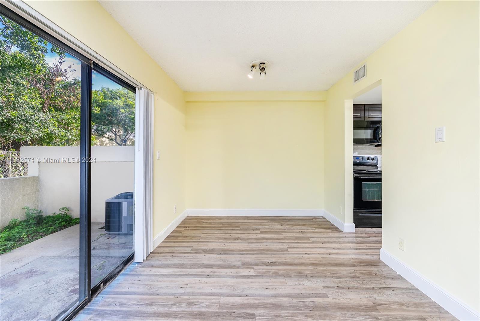 SPRINGWOOD CONDO - Residential