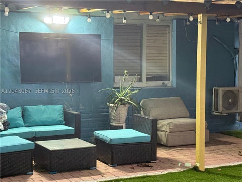 Tiny photo for 6717 Simms St, Hollywood, FL 33024 (MLS # A12043067)