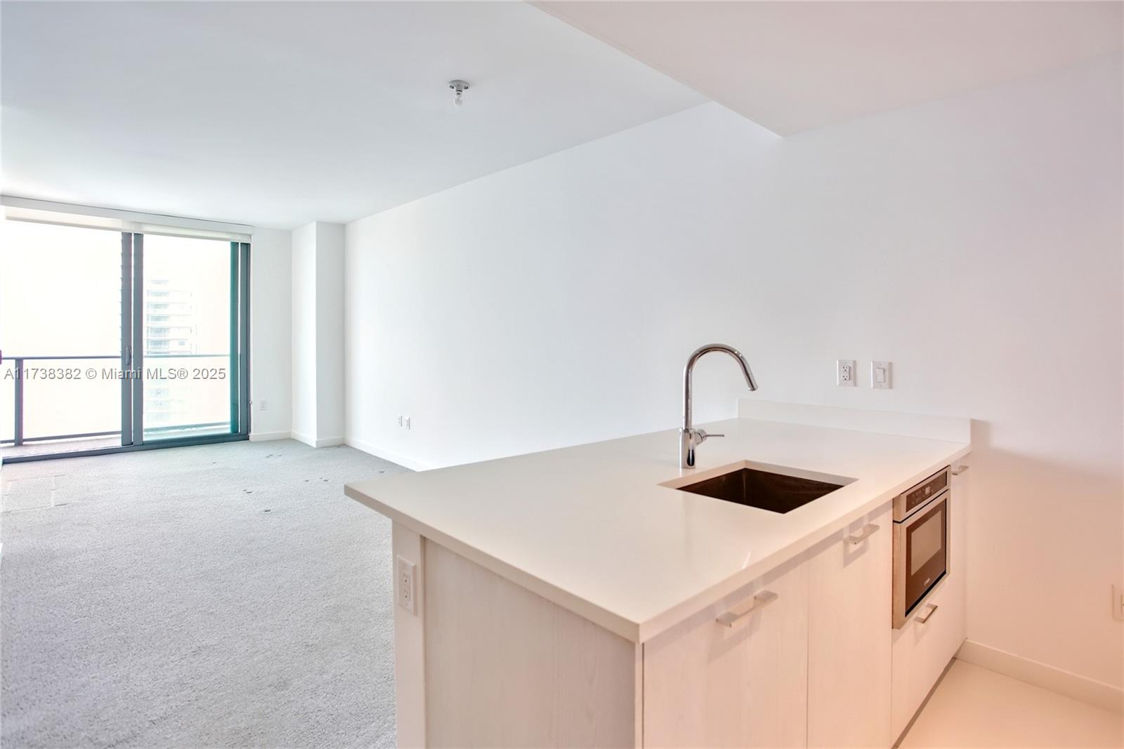 501 NE 31st St 3905