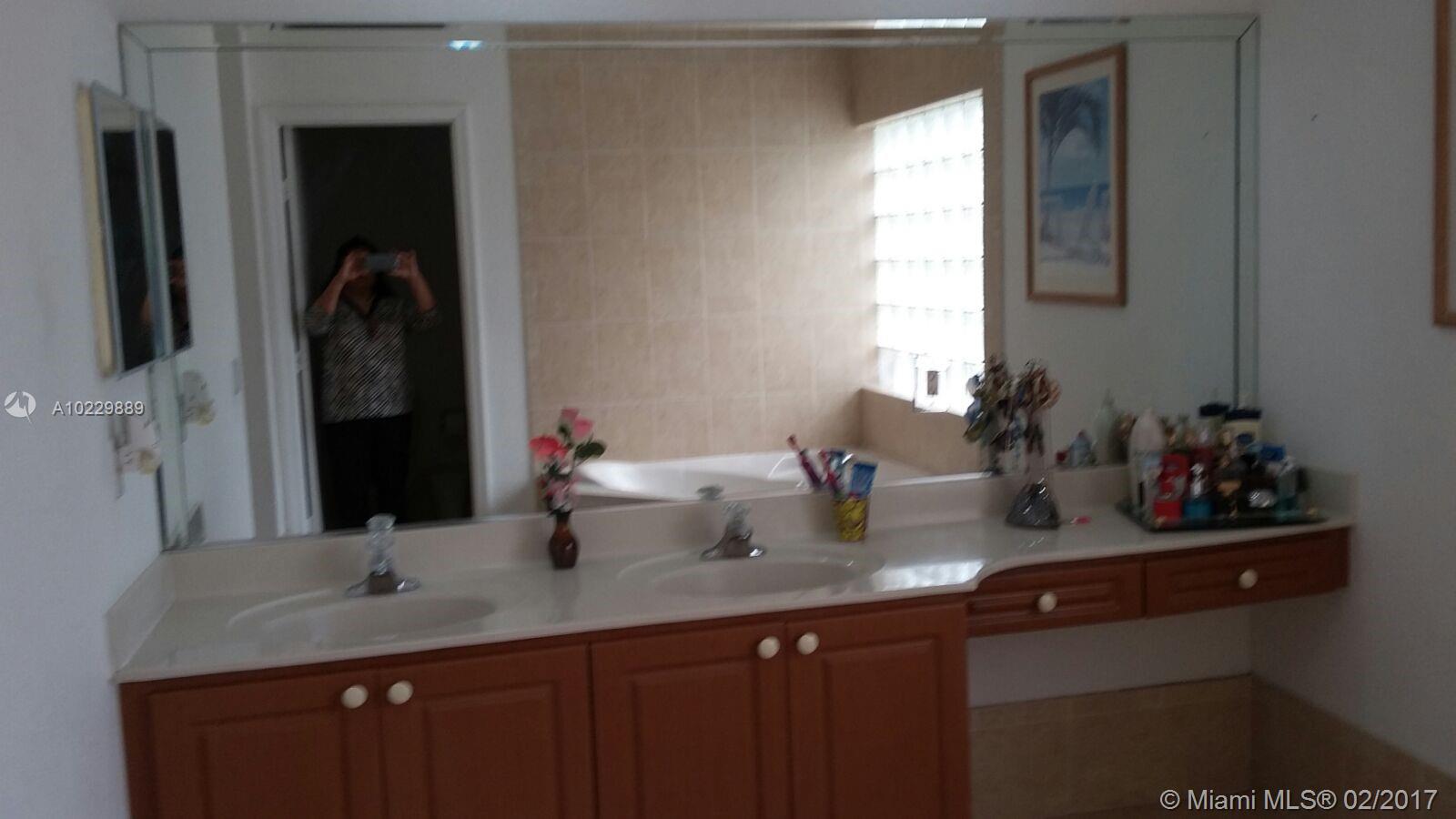 TENNESSEE ESTATES - Residential