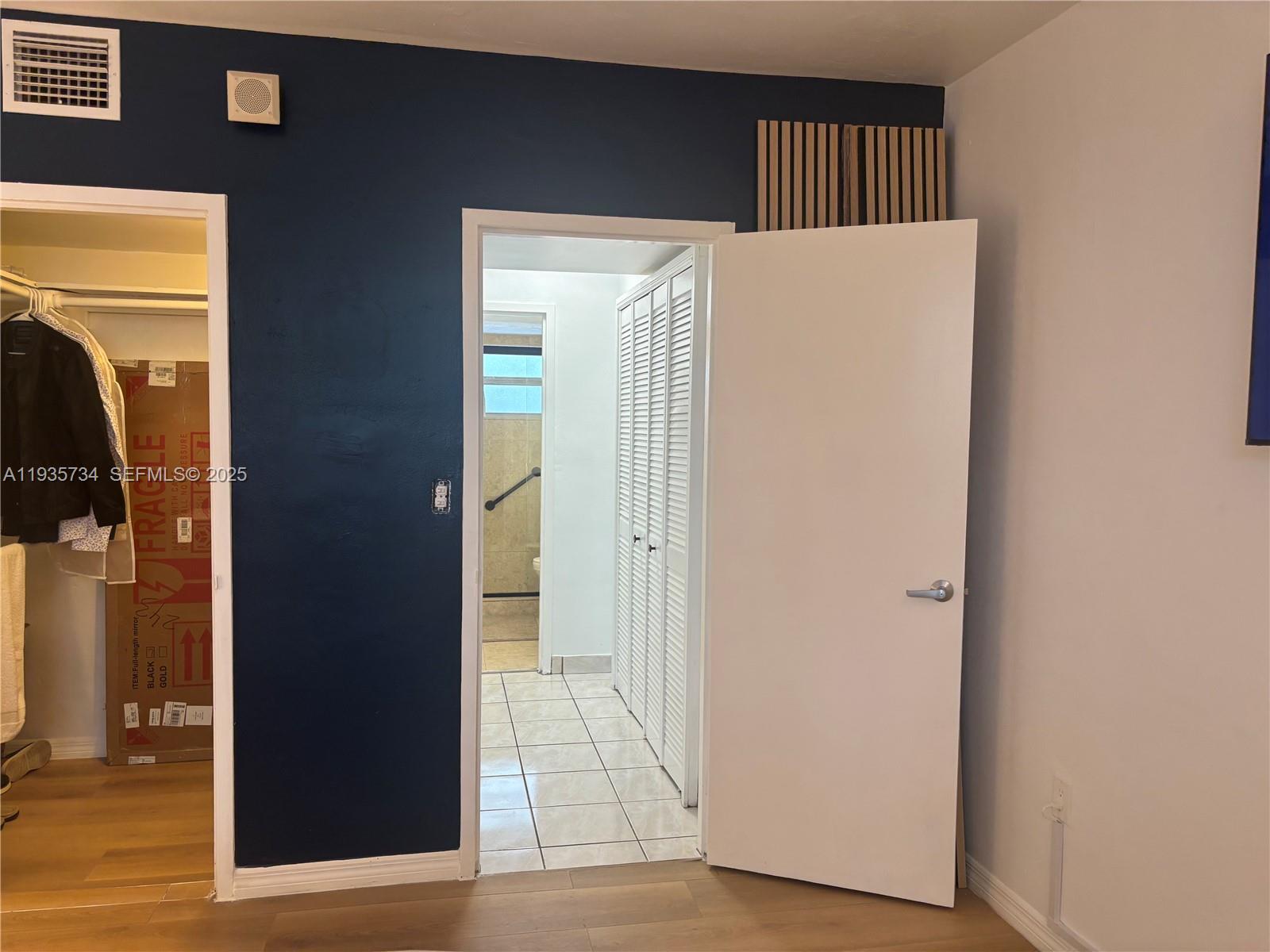 LINCOLN TOWERS CONDO - Residential