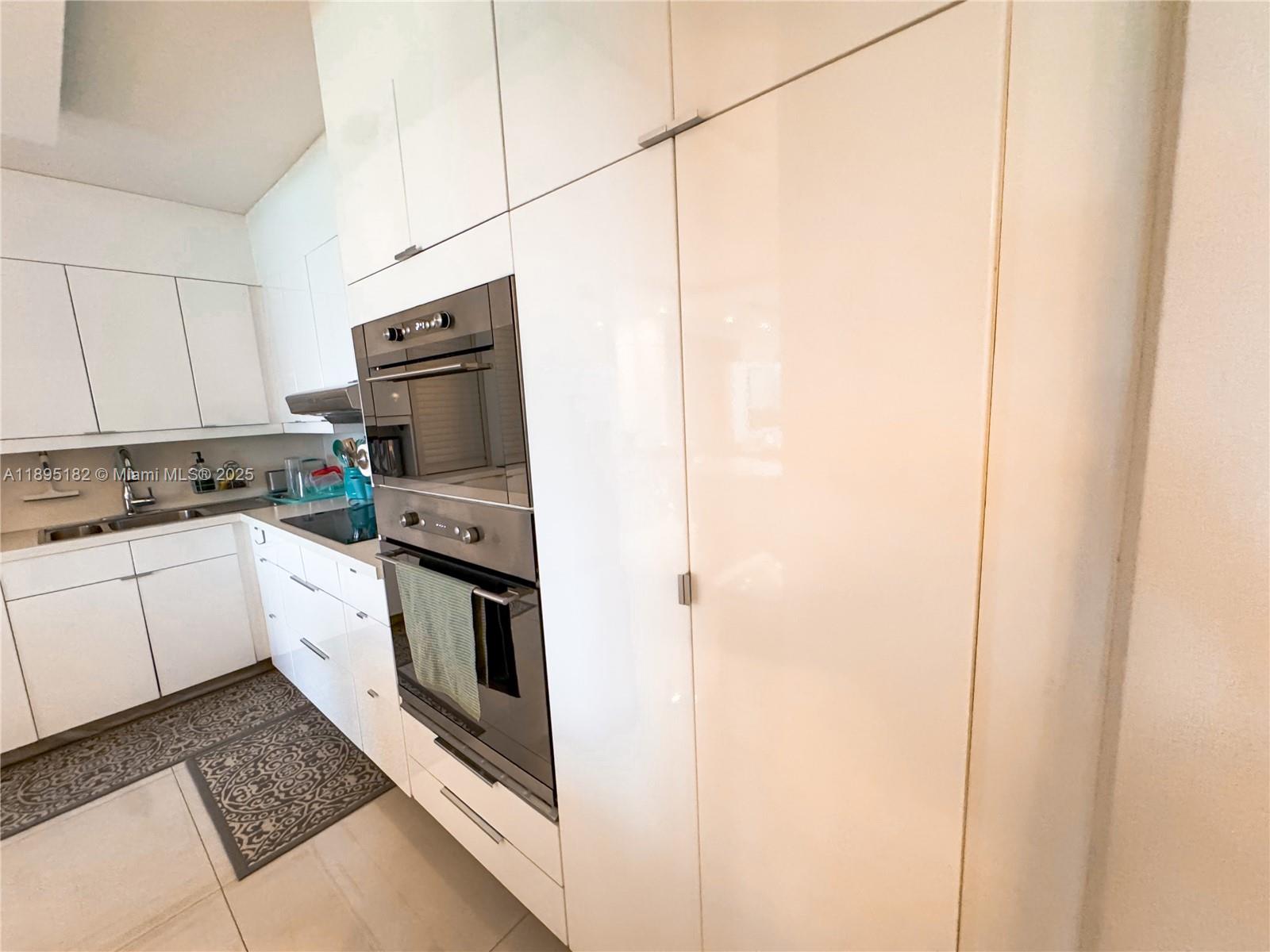 KING COLE CONDO - Residential Lease