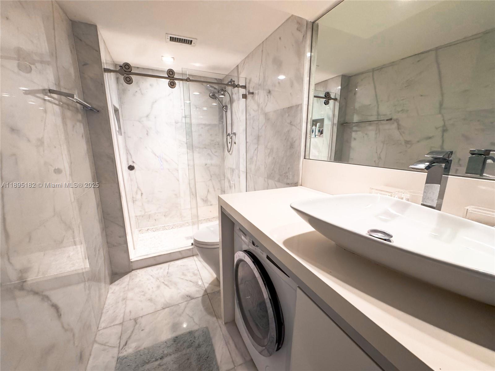 KING COLE CONDO - Residential Lease
