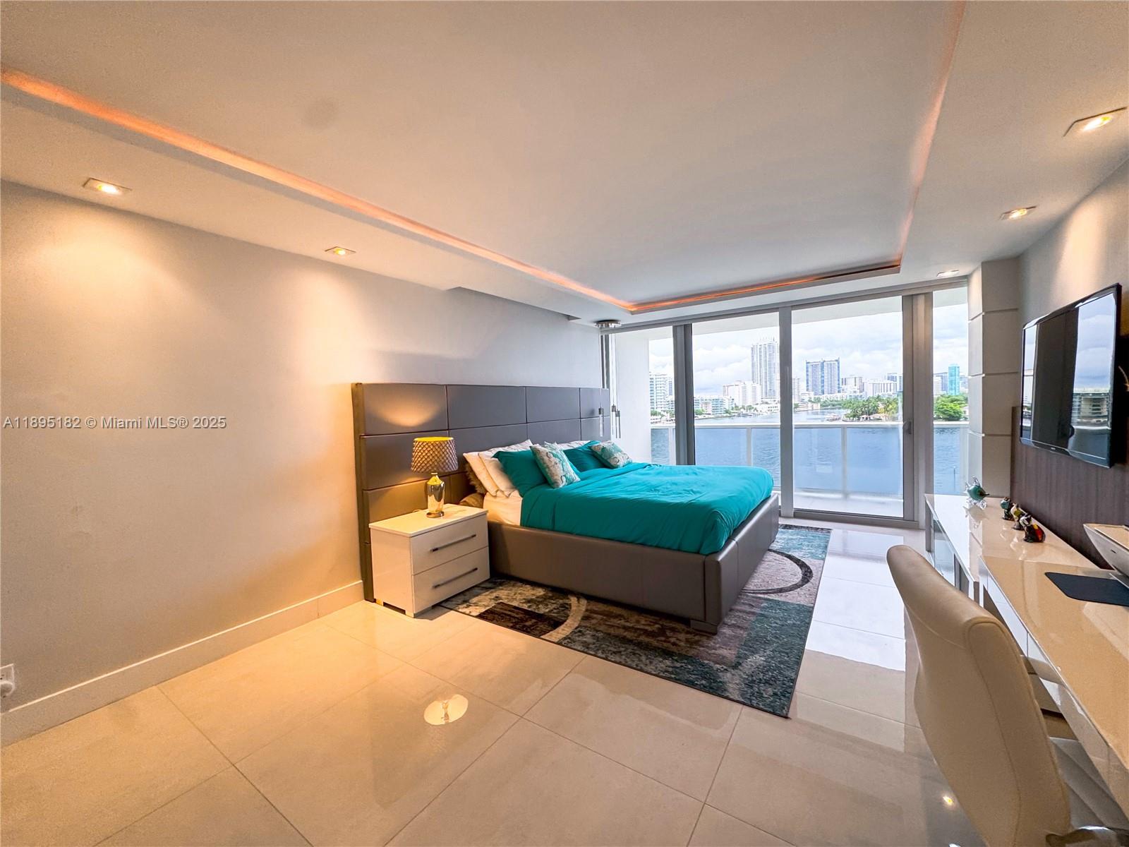 KING COLE CONDO - Residential Lease