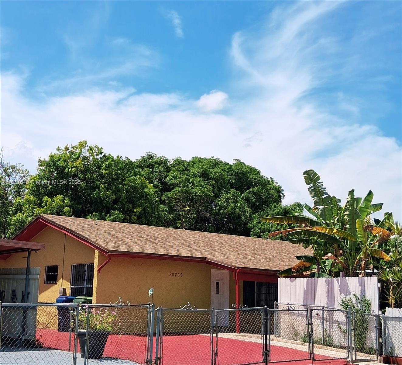Located in a quiet cul-de-sac street, this spacious single family home in Miami Gardens is perfect for a for a large family. Well maintained but with a lot of potential to make it your own with a few minor upgrades.
Semi open split floor plan with large bedrooms, spacious backyard and ample parking in primary driveway.
BRAND NEW ROOF 2025 and newly planted grass in most of the yard. Great income potential for investors.
Priced to sell fast, owner very motivated.
Easy to show text listing agent for lock box code.