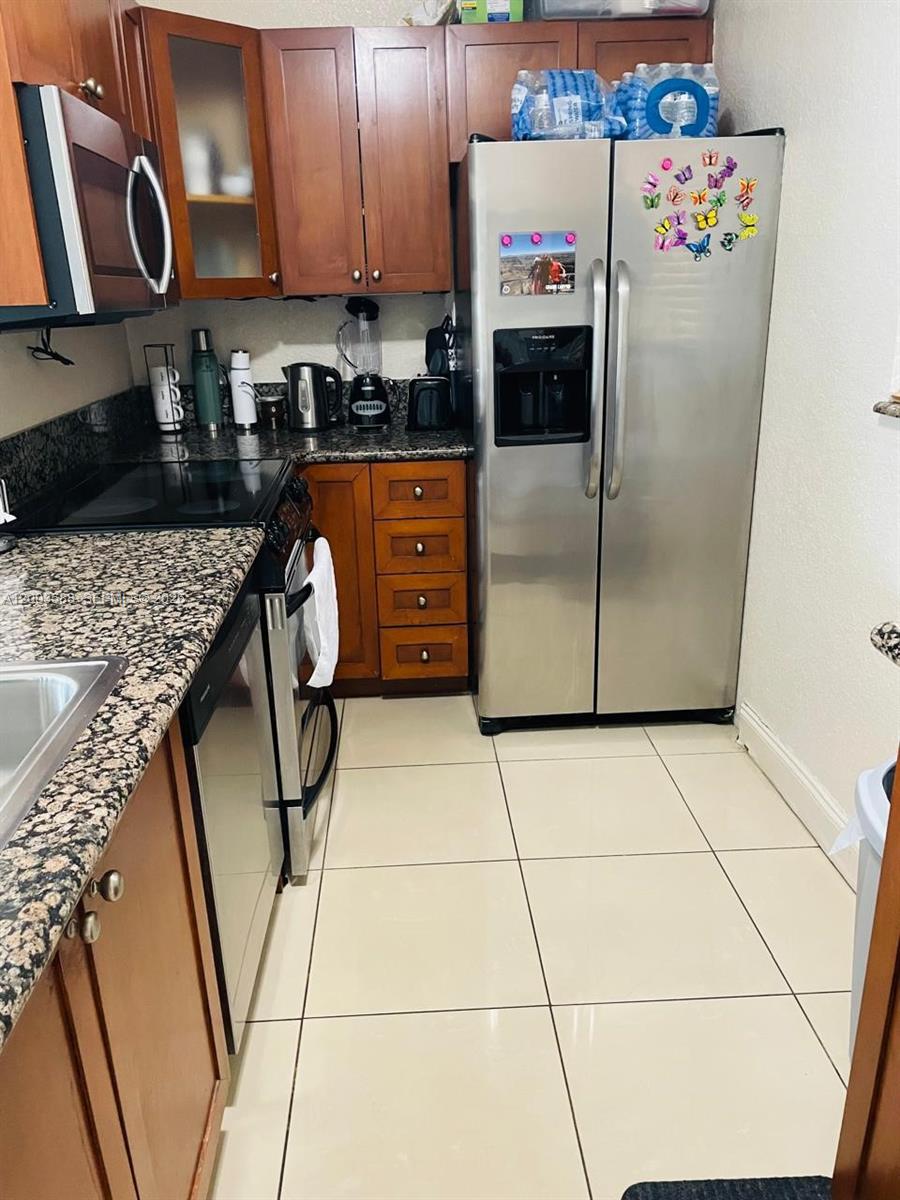 BAYVIEW POINT SOUTH CONDO - Residential