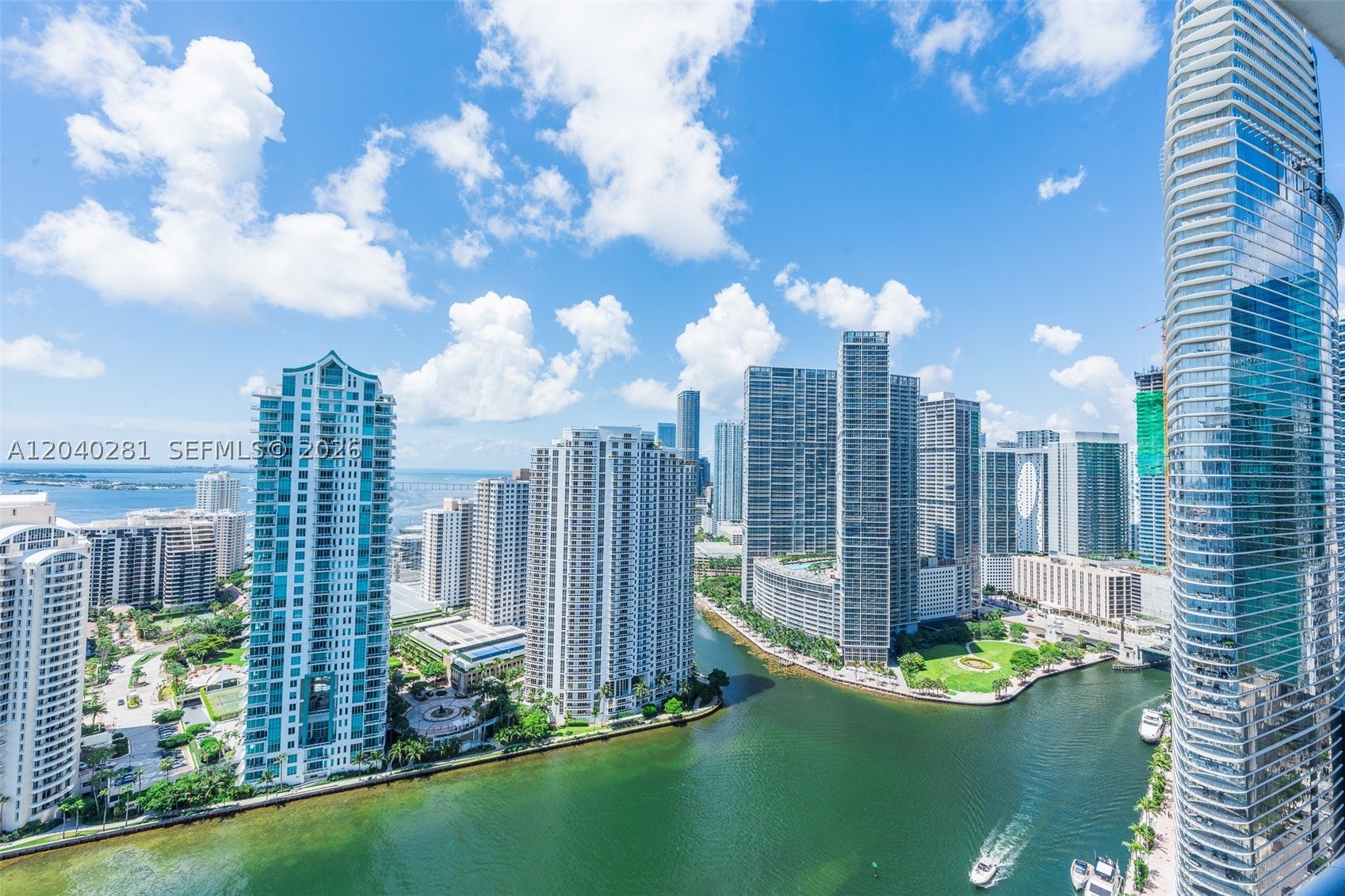 325 S Biscayne Blvd 3821, Miami FL 33131