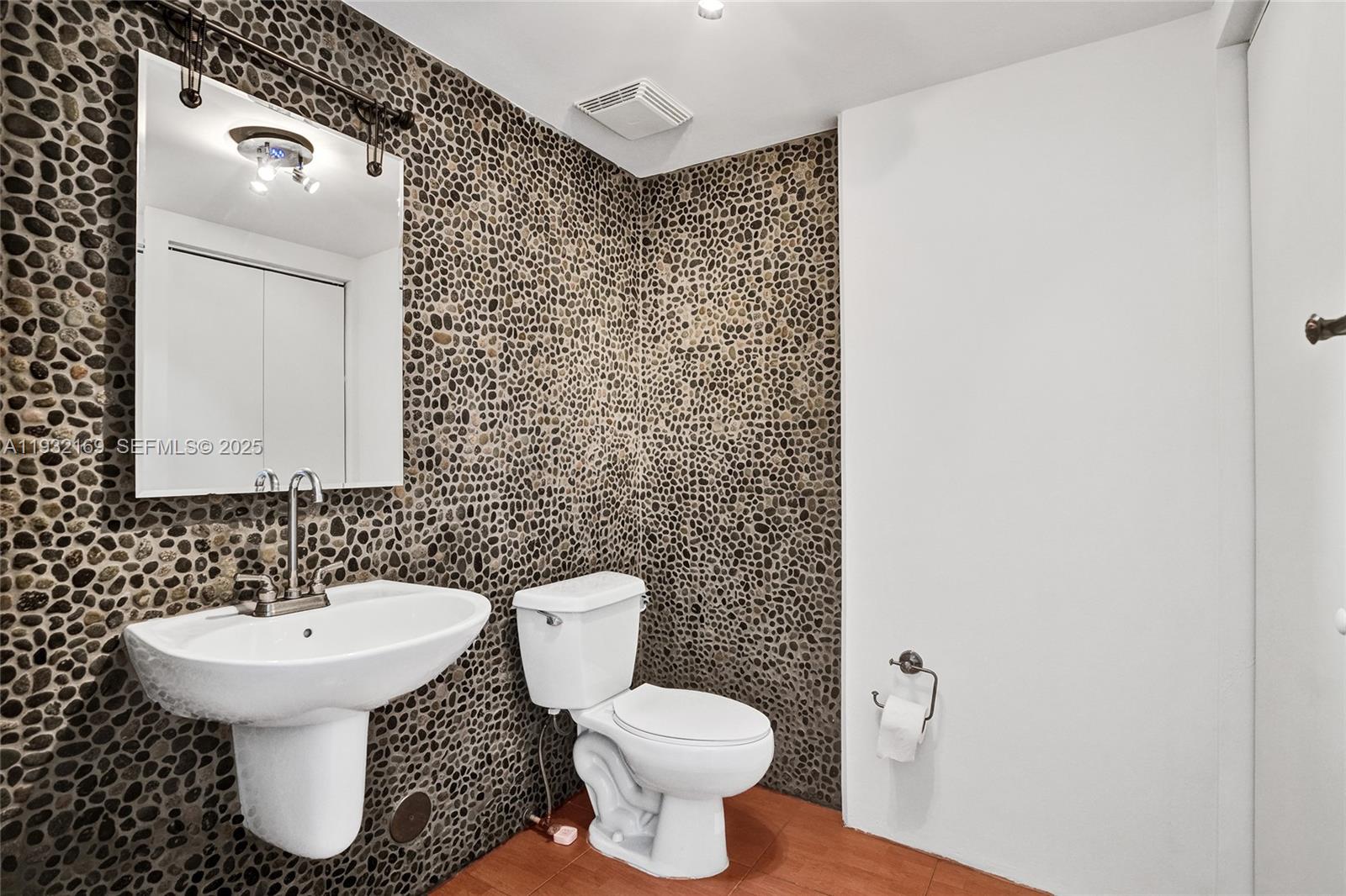 NEO VERTIKA CONDO - Residential Lease