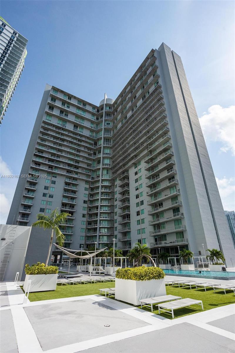 NEO VERTIKA CONDO - Residential Lease