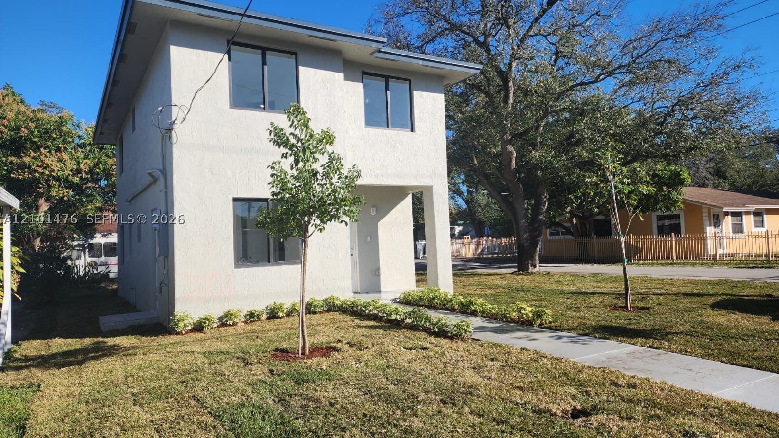 2934 NW 44th St