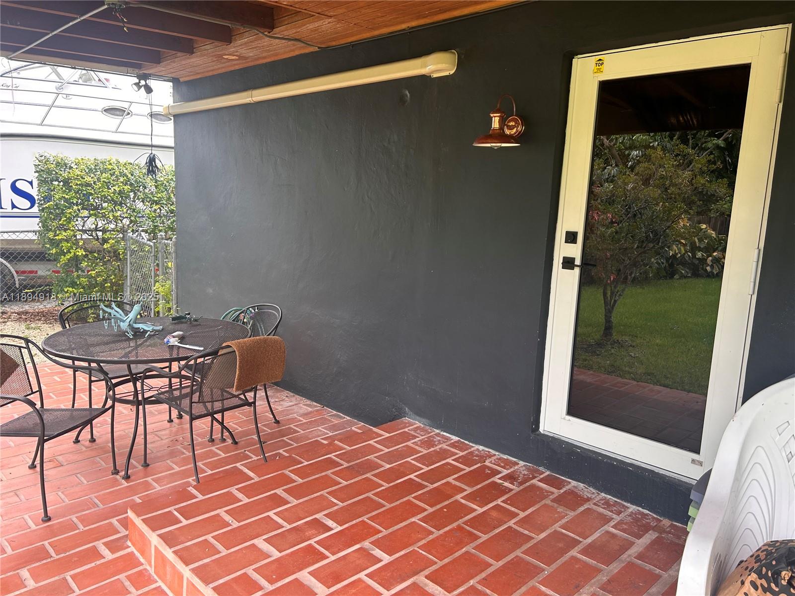 COCOPLUM TERR ADDN PT 4 - Residential Lease