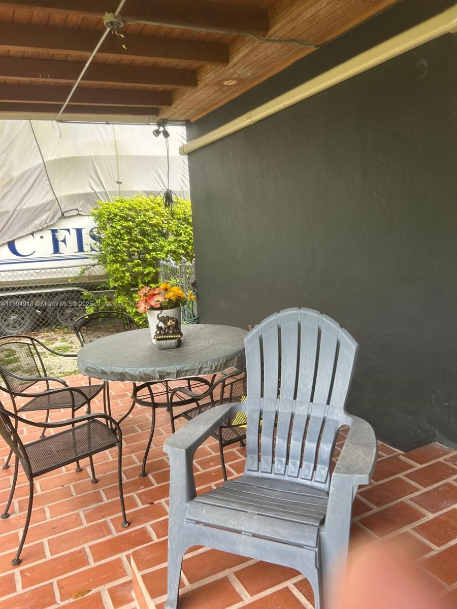 COCOPLUM TERR ADDN PT 4 - Residential Lease