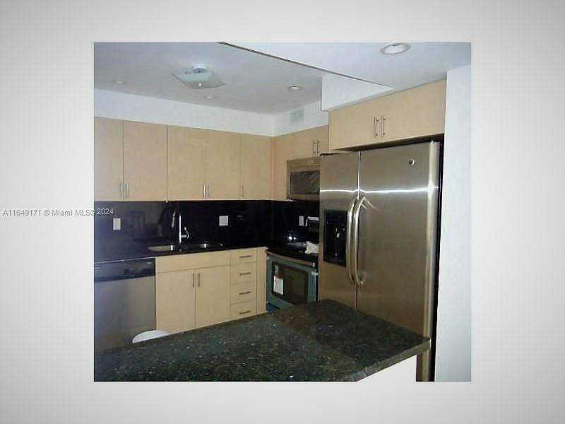 HEMISPHERES CONDO - Residential