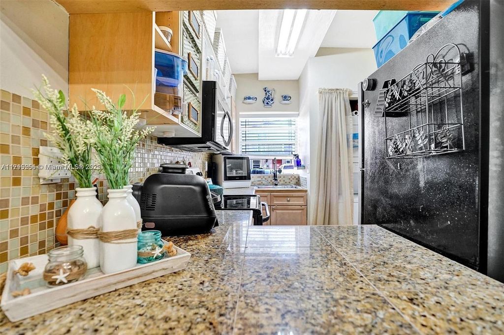 Photo of 3791 NW 78th Ave #15, Davie, FL 33024 (MLS # A11715251)