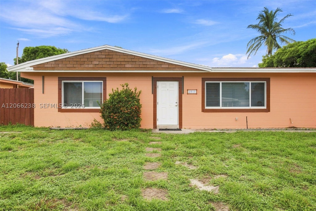 Photo of Pompano Beach, FL 33064 (MLS # A12066238)