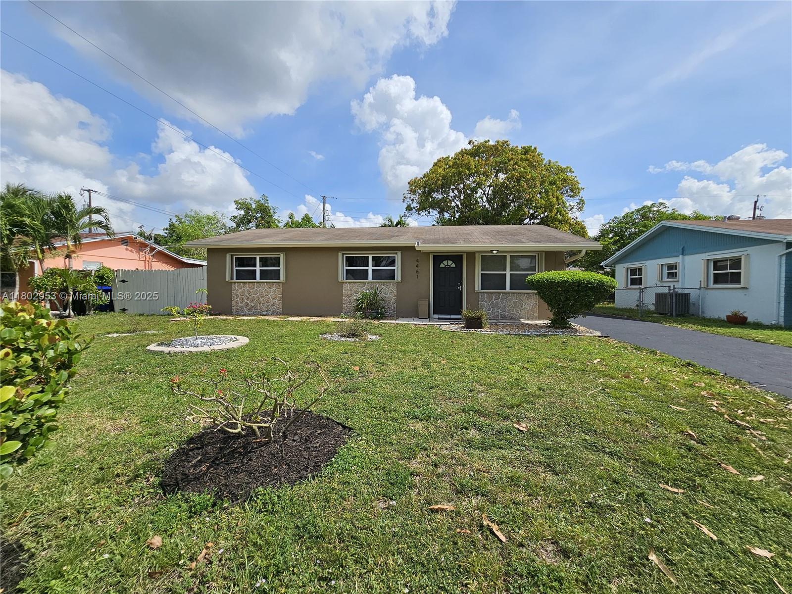 4461 NW 61st St