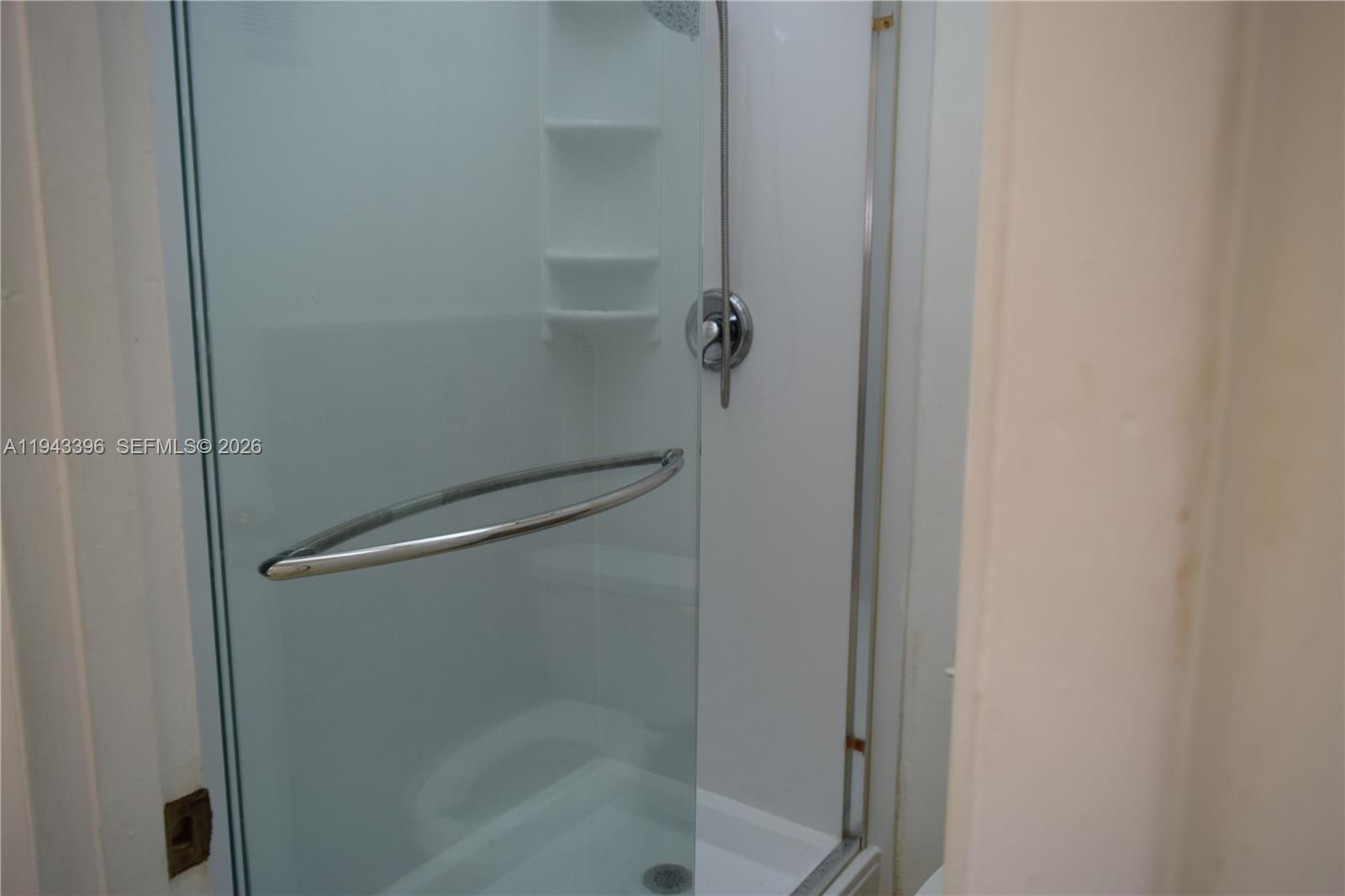 LAUDERDALE OAKS CONDO I - Residential