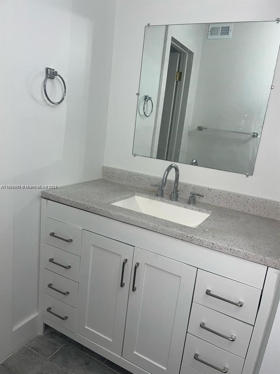 CANONGATE CONDOMINIUM - Residential Lease