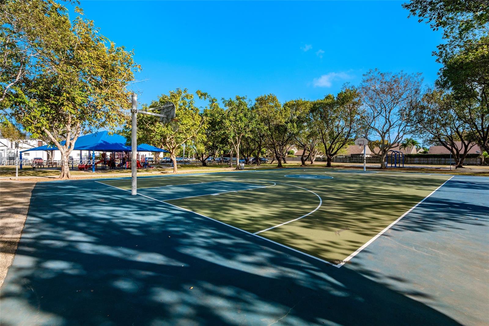 SUNSET PALMS WEST CONDO - Residential