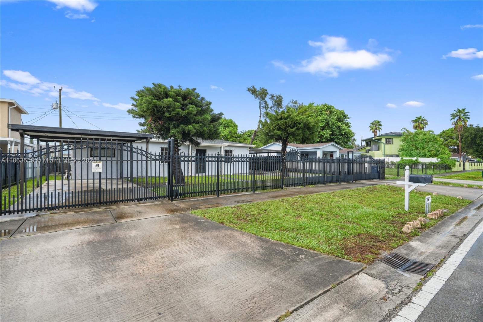 CURTISS PARK - Residential