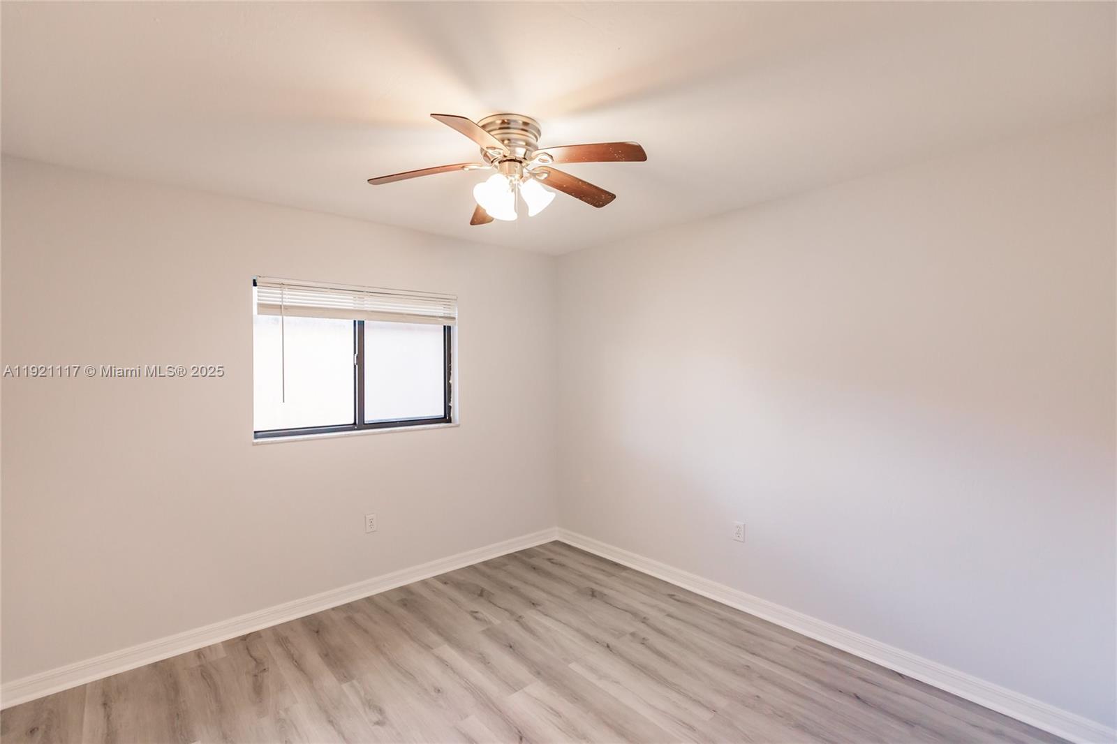 EVANSTON PARK CONDO PH 2 - Residential