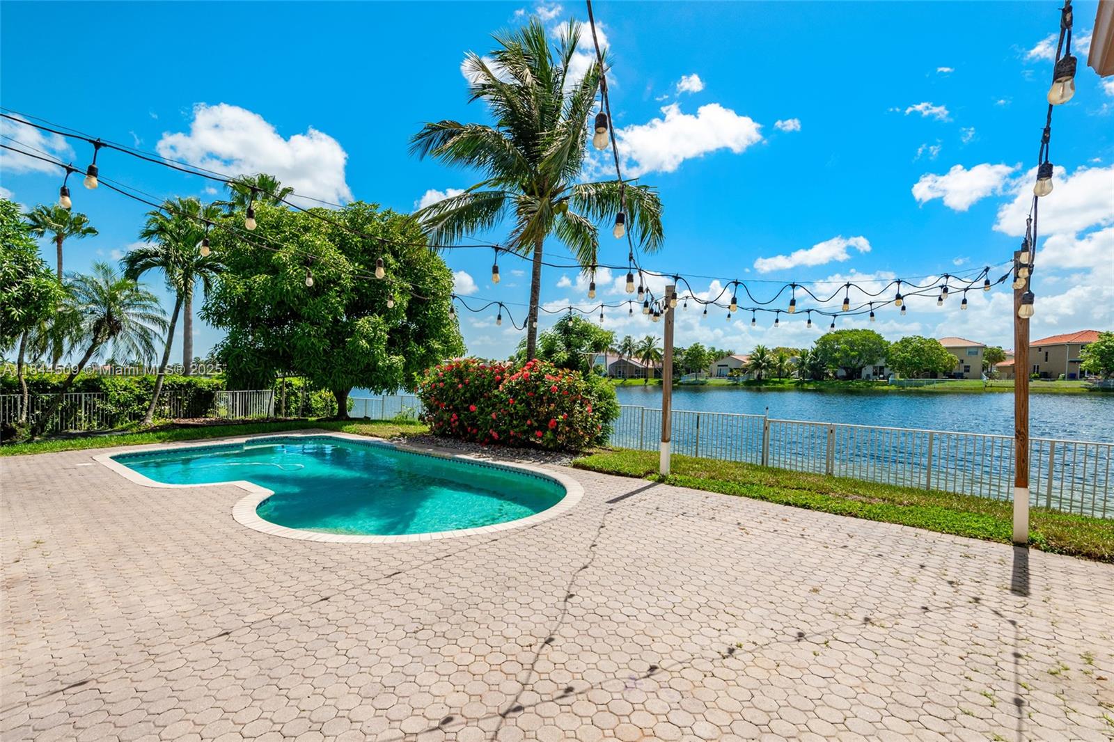 SILVER LAKES PHASE III - Residential