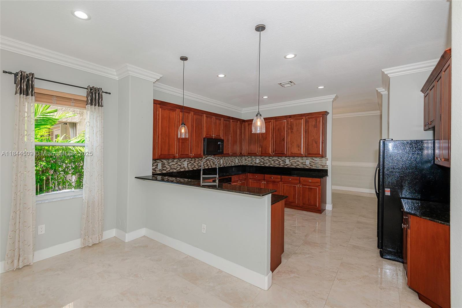 SILVER LAKES PHASE III - Residential