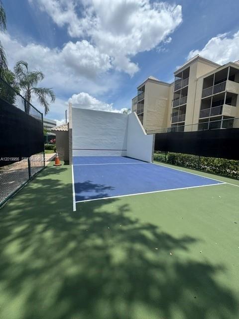 LAS VISTAS AT DORAL CONDO - Residential