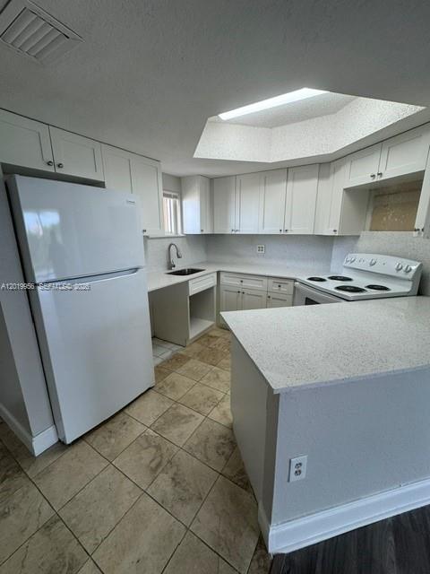 8323 Lake Dr 506