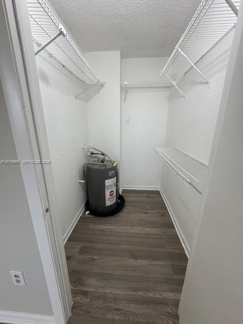 8323 Lake Dr 506