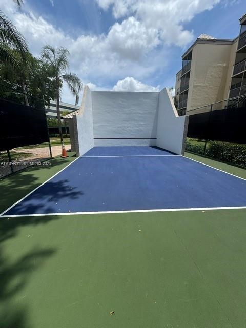 LAS VISTAS AT DORAL CONDO - Residential