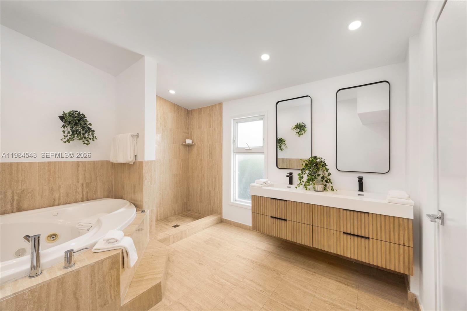 OCEAN VIEW HEIGHTS - Residential