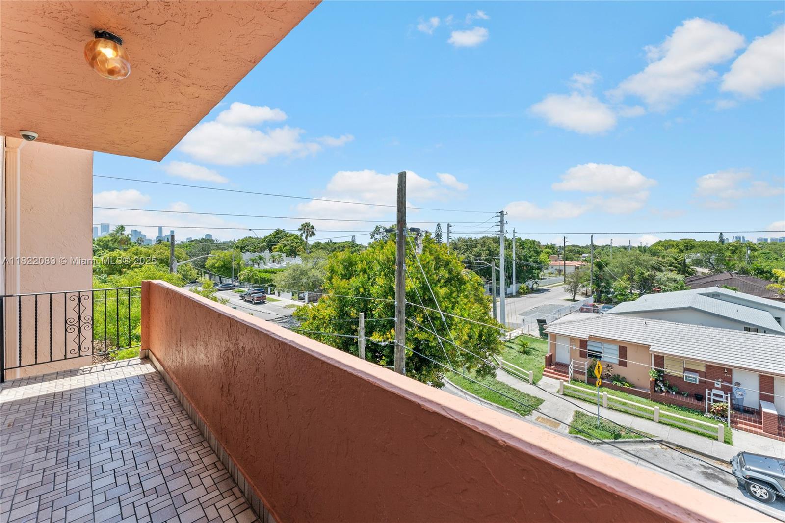 ALHAMBRA GARDENS CONDO - Residential