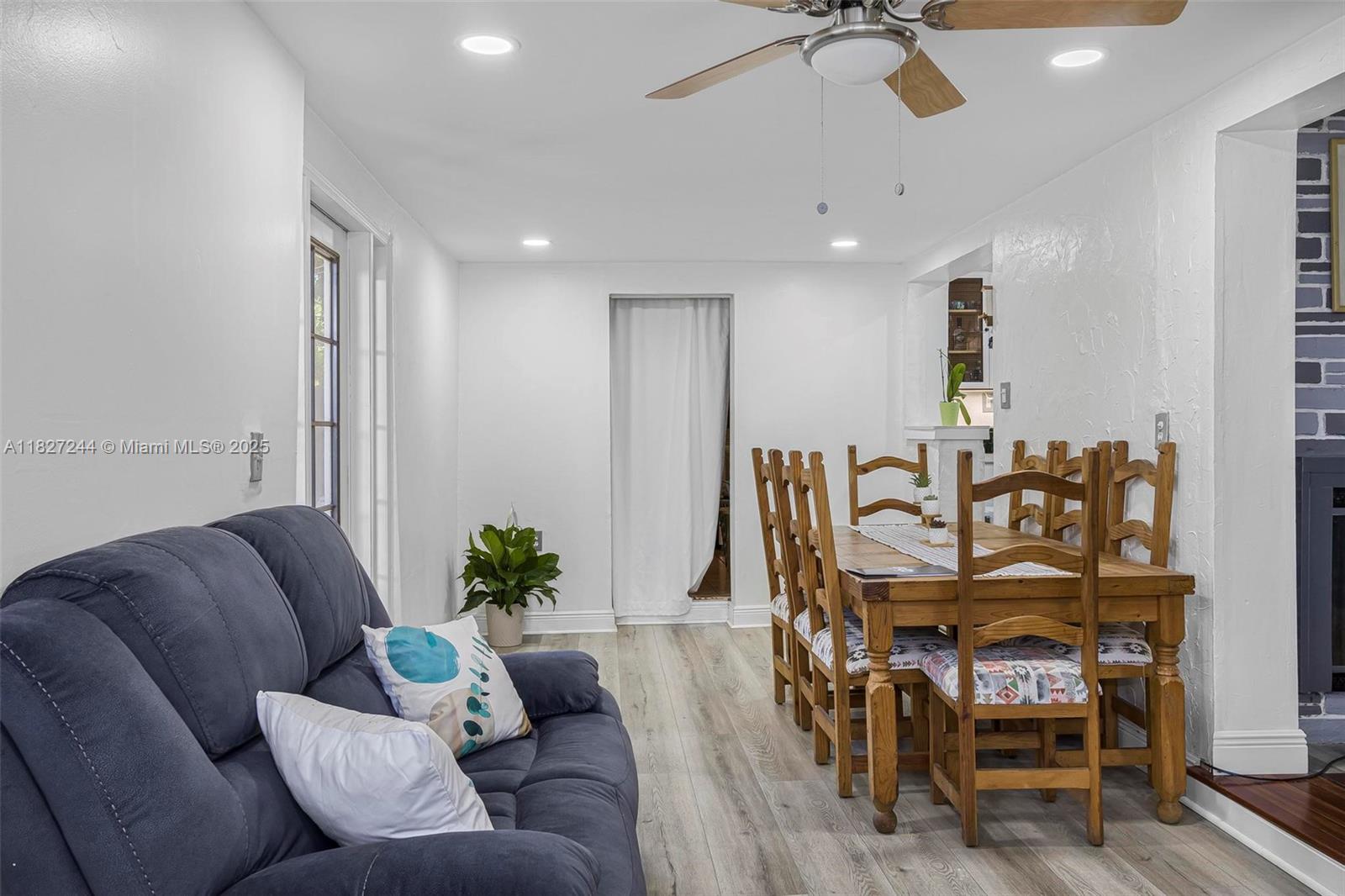 SOUTH CORAL HOMES SEC 2 - Residential