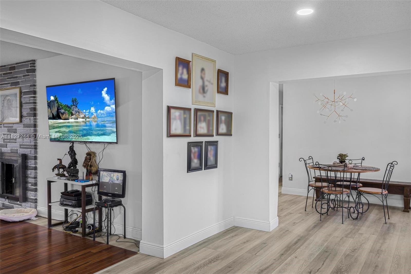 SOUTH CORAL HOMES SEC 2 - Residential