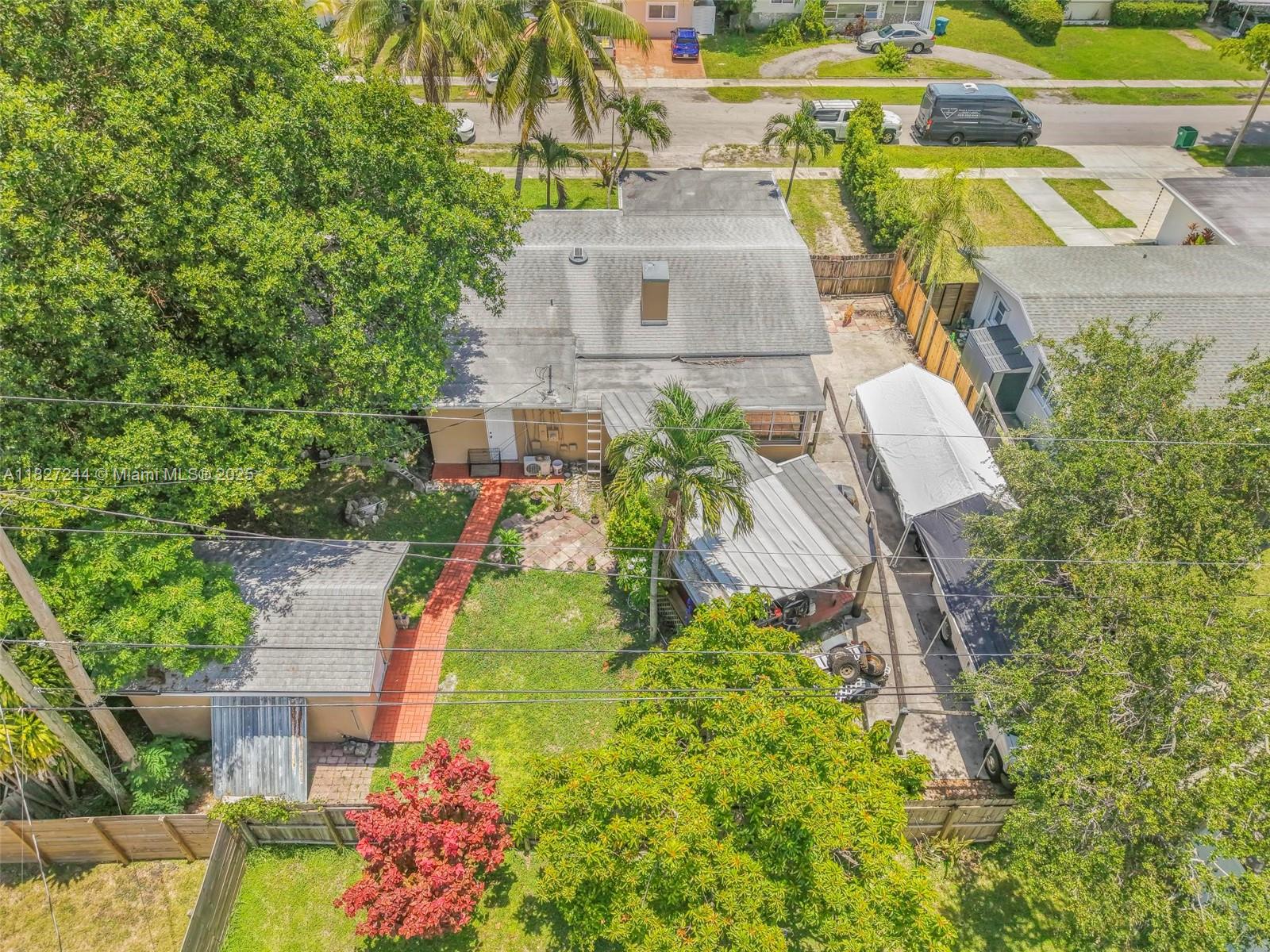 SOUTH CORAL HOMES SEC 2 - Residential