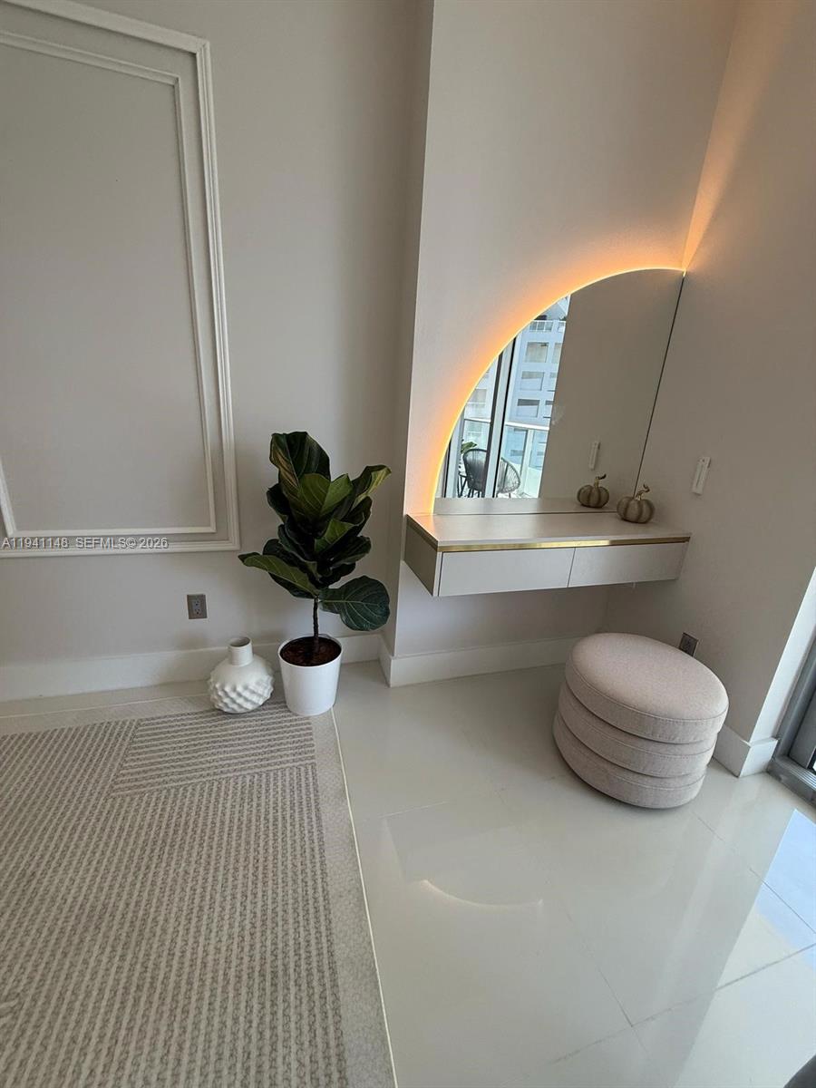 BRICKELLHOUSE CONDO - Residential