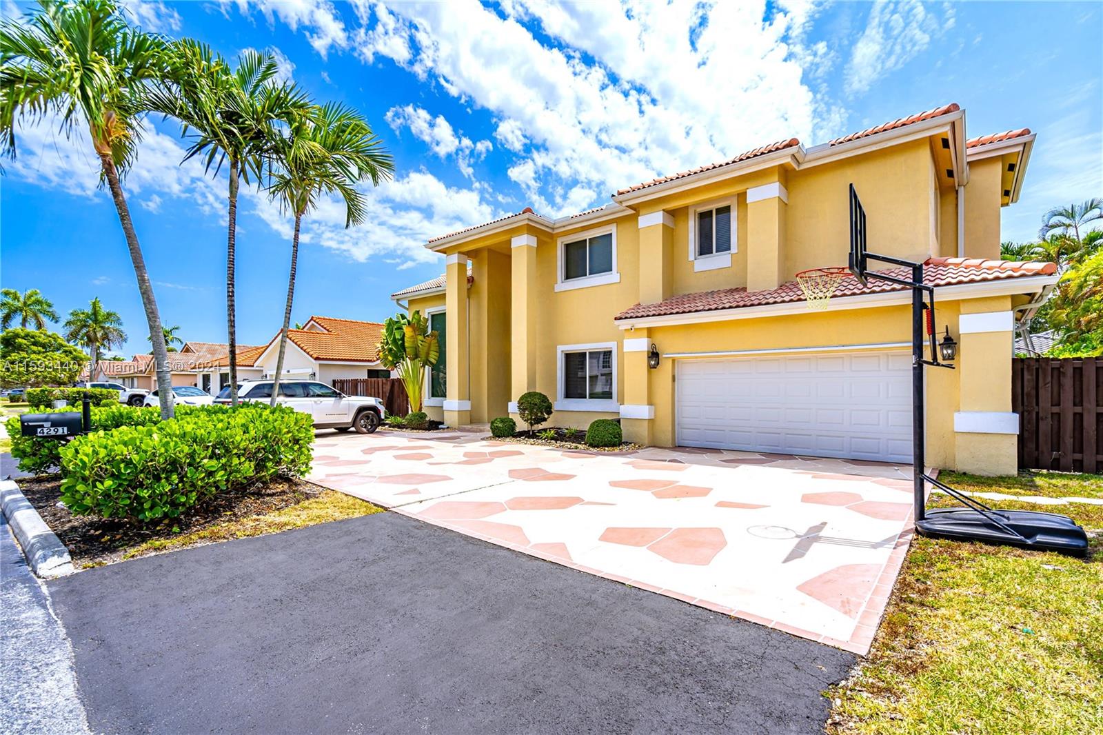 Property for Sale at 4291 Sw 154th Pl Pl, Miami, Broward County, Florida - Bedrooms: 5 
Bathrooms: 4  - $1,275,000