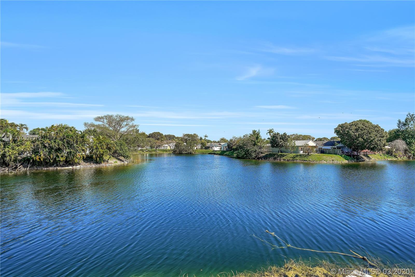 MAGNOLIA LANE CONDO - Residential