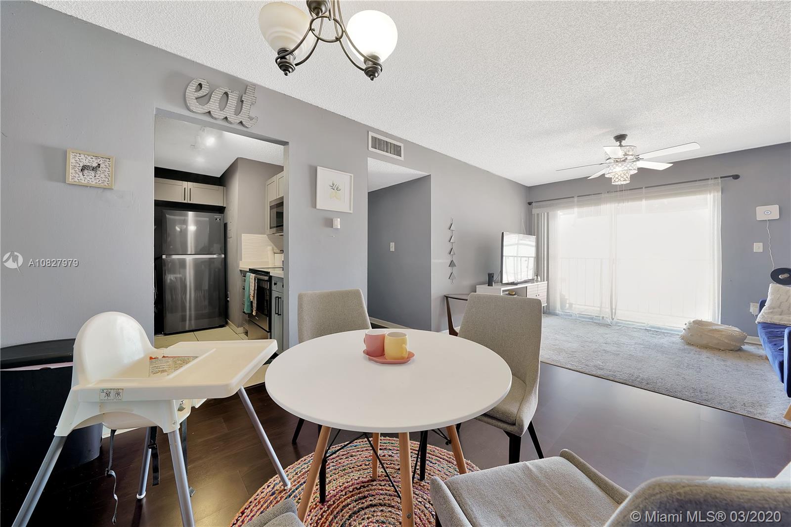 MAGNOLIA LANE CONDO - Residential