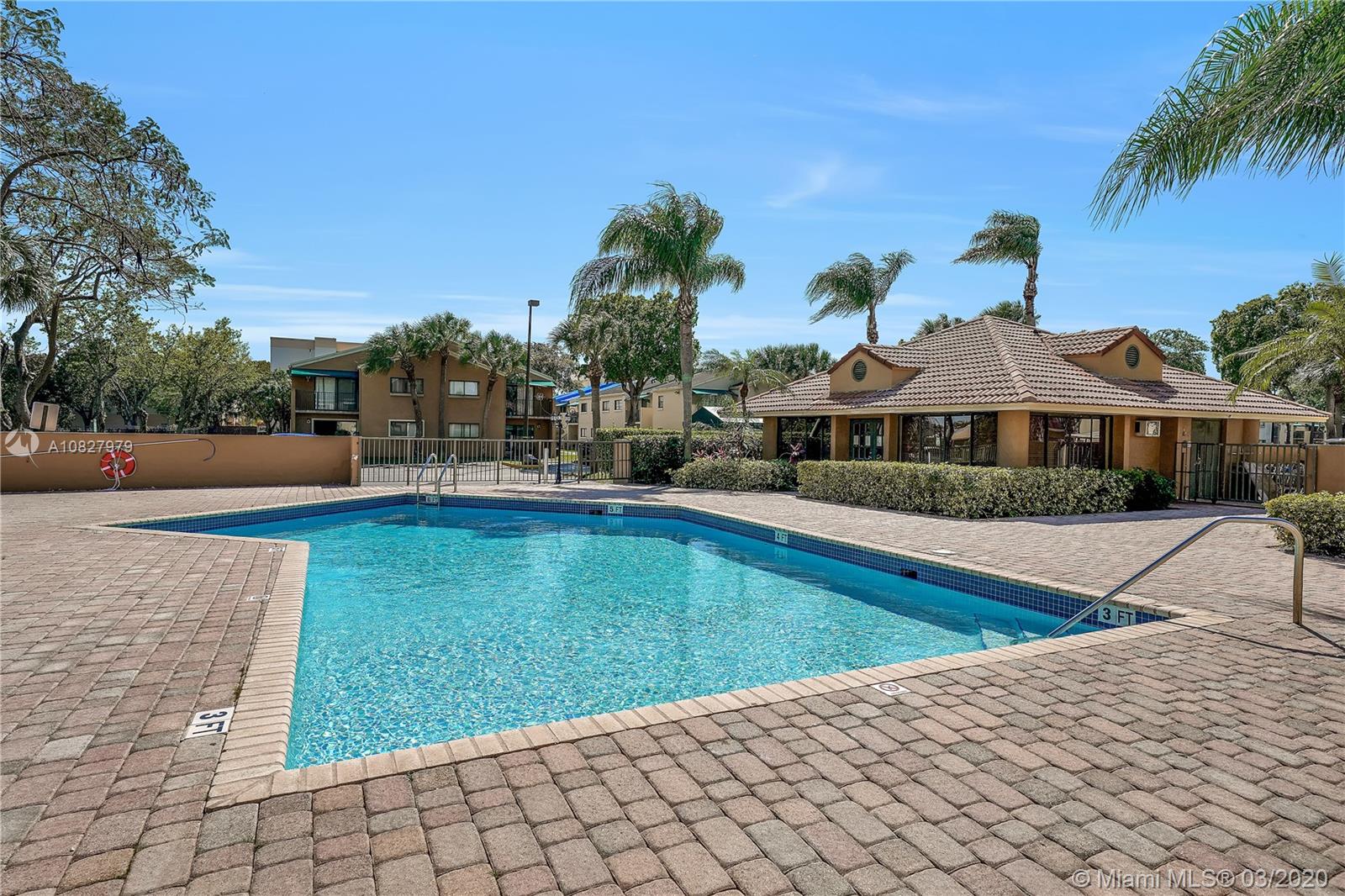 MAGNOLIA LANE CONDO - Residential