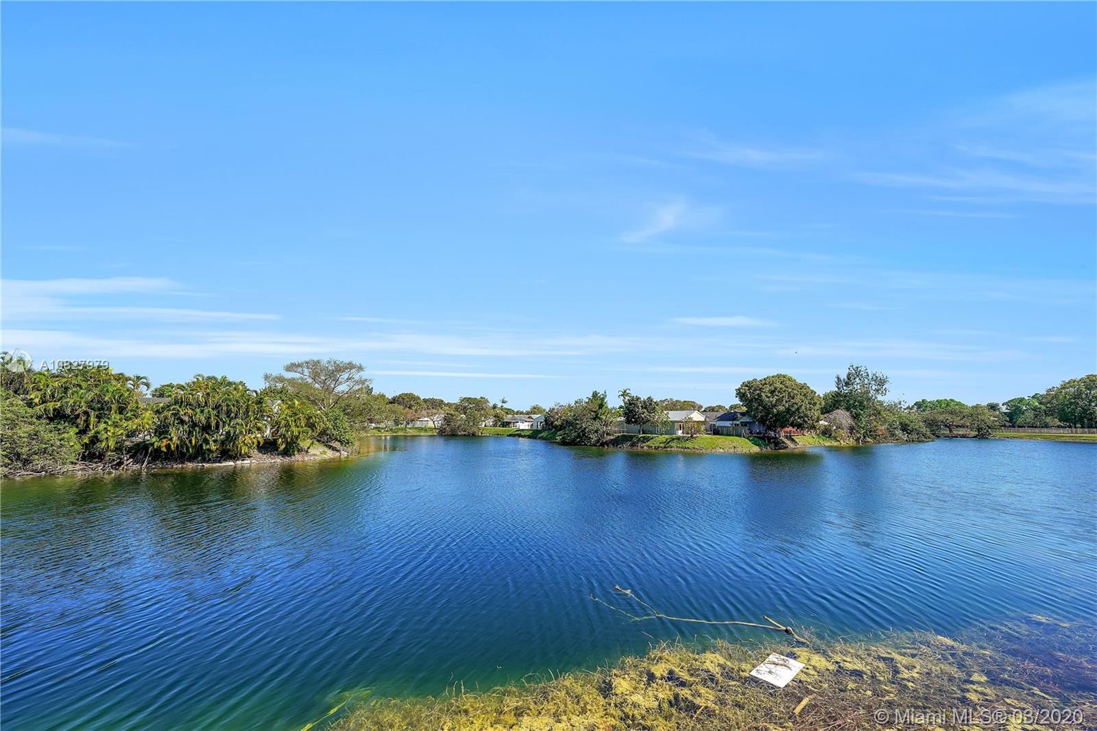 MAGNOLIA LANE CONDO - Residential