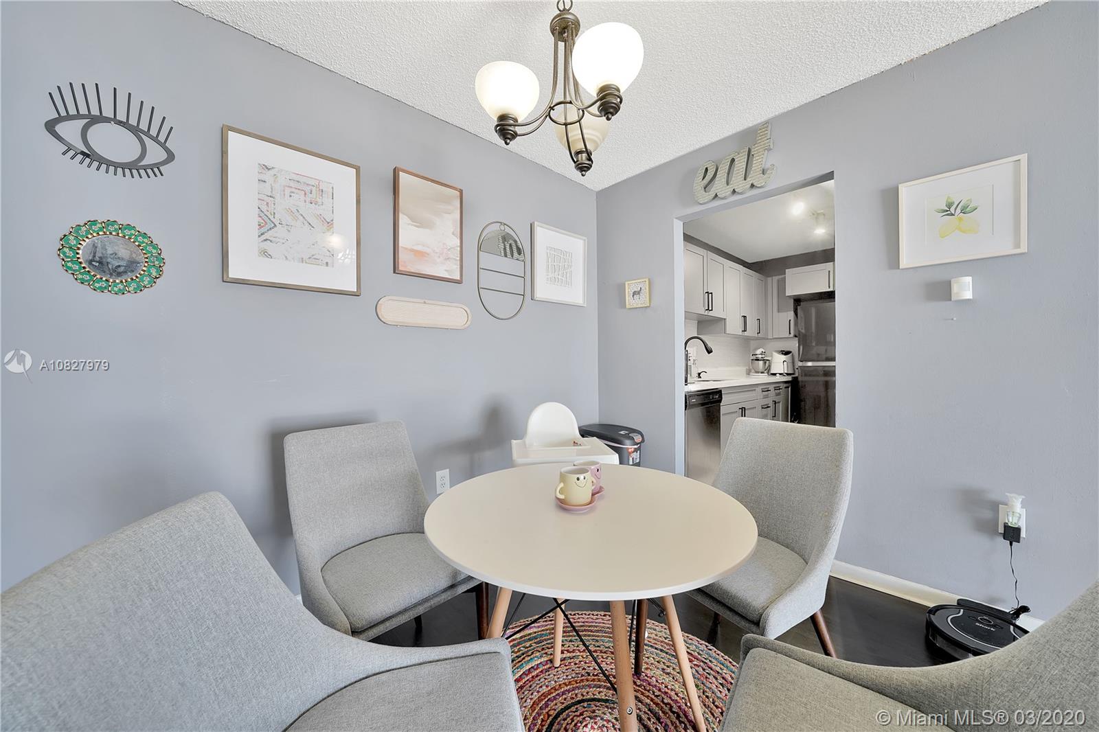 MAGNOLIA LANE CONDO - Residential