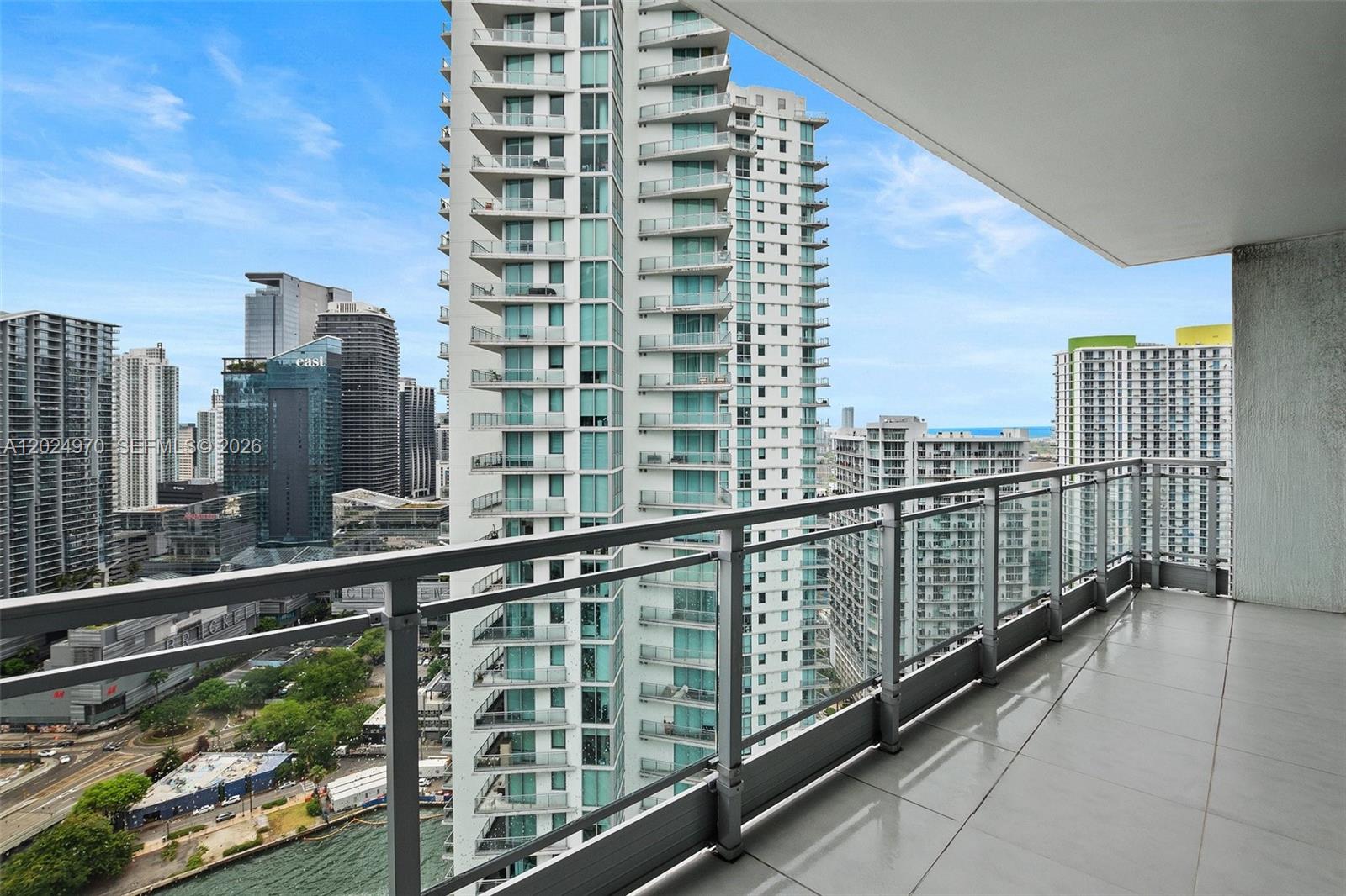 IVY CONDO - Residential